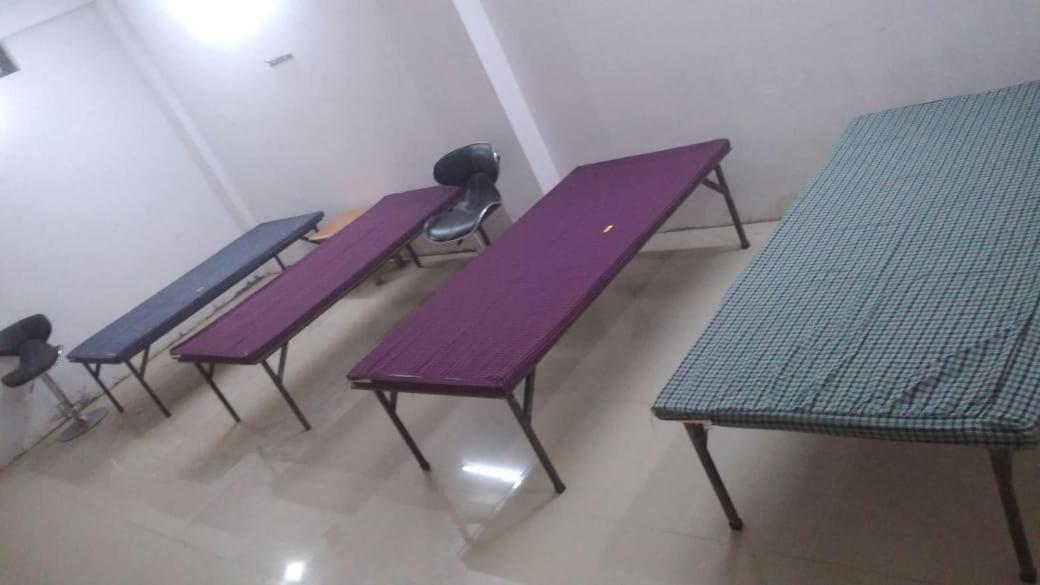 Nityanand Bed & Breakfast Allāhābād Junction Екстериор снимка