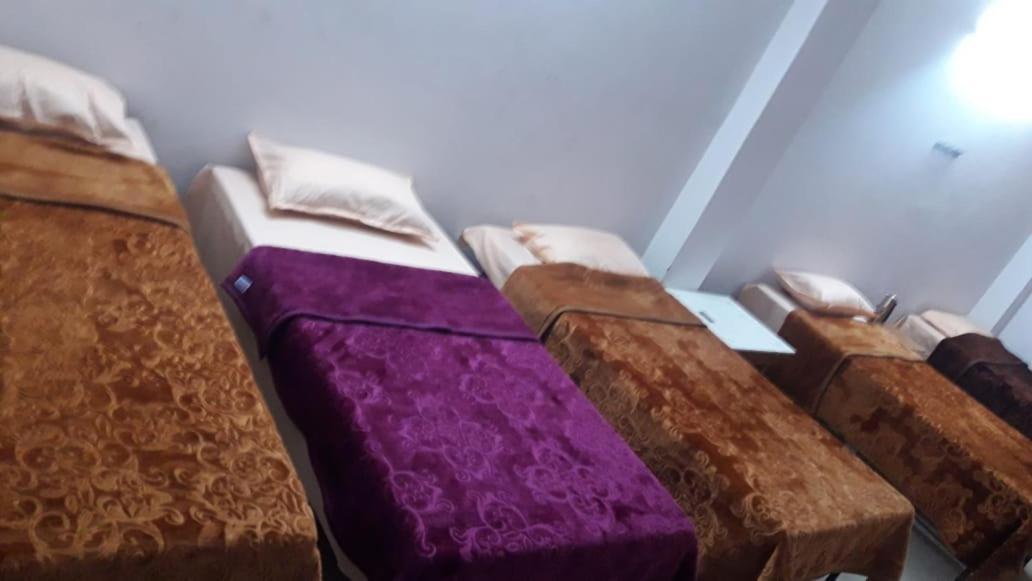Nityanand Bed & Breakfast Allāhābād Junction Екстериор снимка